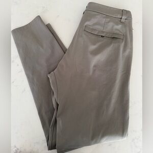 Lululemon Mens Pant Slim Khaki Tan Ash Grey 31 Waist excellent condition